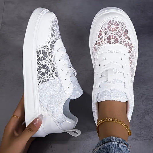 Daniella | Zapatillas con encaje floral